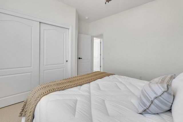 3160 Black Oak Dr, Rocklin, CA 95765