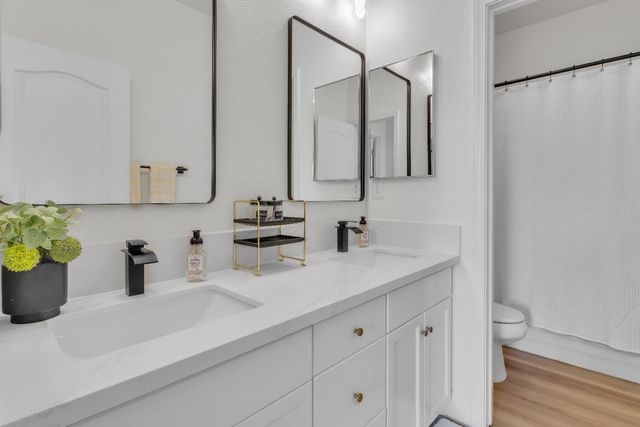 3160 Black Oak Dr, Rocklin, CA 95765