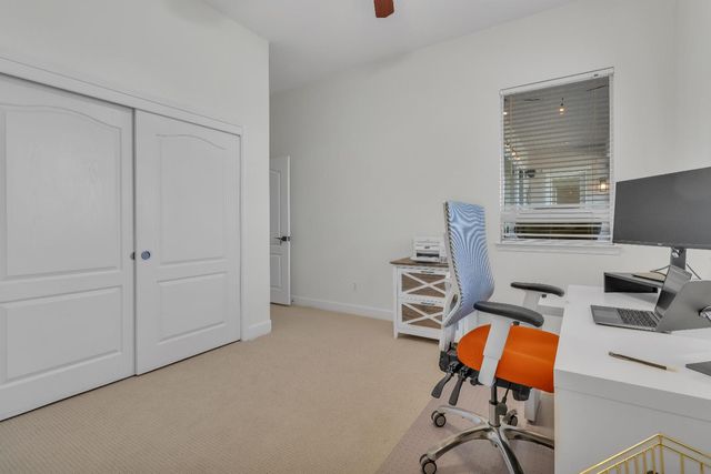 3160 Black Oak Dr, Rocklin, CA 95765