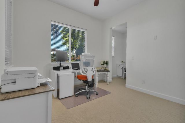 3160 Black Oak Dr, Rocklin, CA 95765