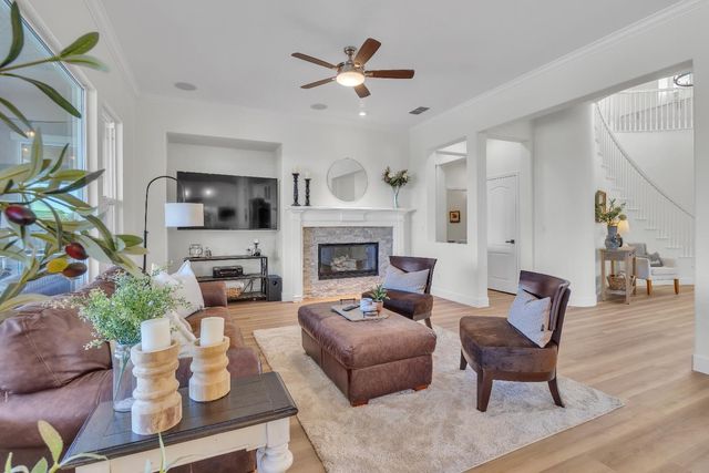 3160 Black Oak Dr, Rocklin, CA 95765