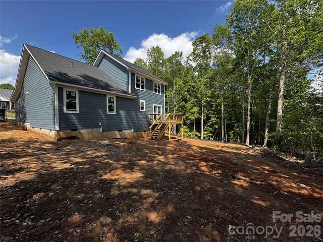 3821 54th Avenue NE, Hickory, NC 28601