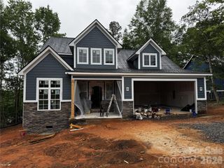 3821 54th Avenue NE, Hickory, NC 28601