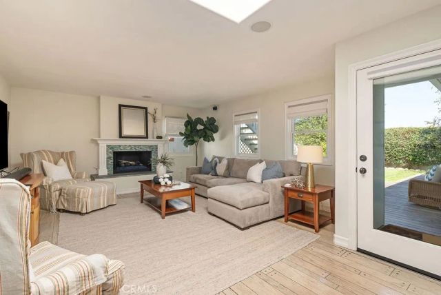 21892 Kaneohe, Huntington Beach, CA 92646