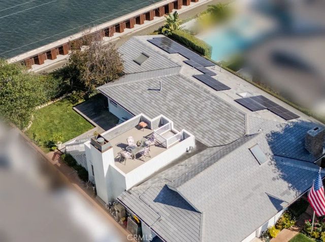 21892 Kaneohe, Huntington Beach, CA 92646