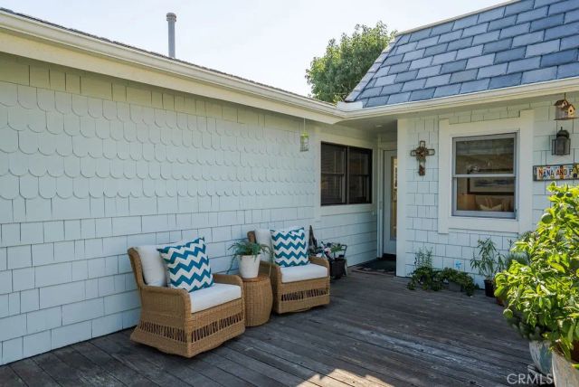 21892 Kaneohe, Huntington Beach, CA 92646