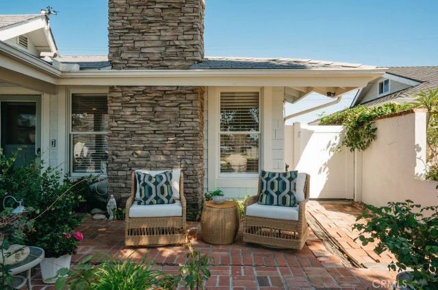 21892 Kaneohe, Huntington Beach, CA 92646
