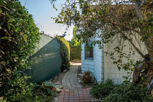 21892 Kaneohe, Huntington Beach, CA 92646