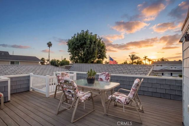 21892 Kaneohe, Huntington Beach, CA 92646
