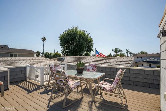 21892 Kaneohe, Huntington Beach, CA 92646