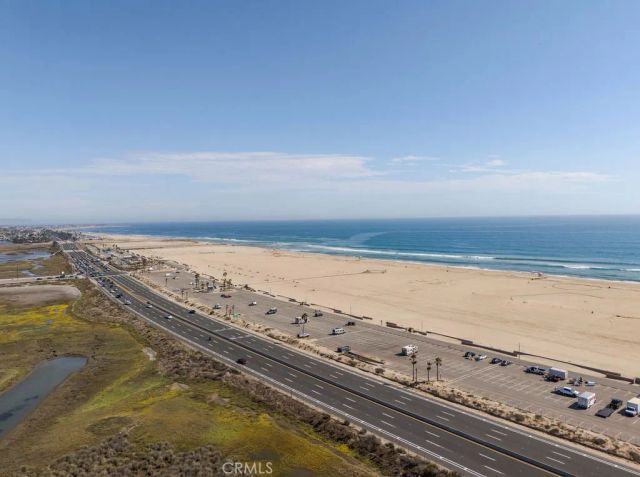 21892 Kaneohe, Huntington Beach, CA 92646