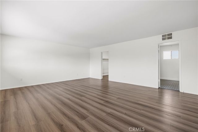 6741 Buffalo Avenue, Valley Glen, CA 91401