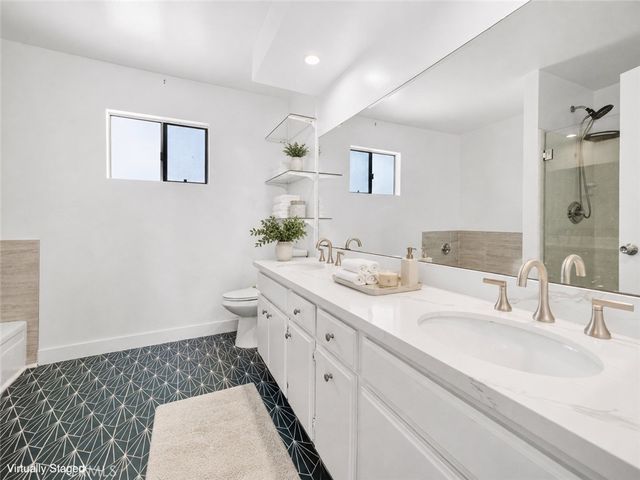 6741 Buffalo Avenue, Valley Glen, CA 91401