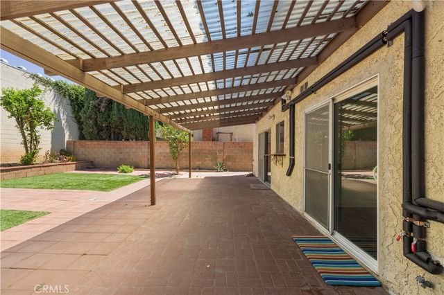 6741 Buffalo Avenue, Valley Glen, CA 91401