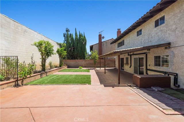 6741 Buffalo Avenue, Valley Glen, CA 91401