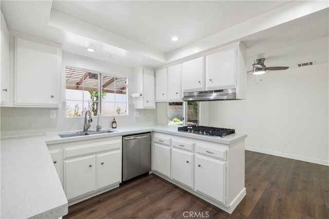 6741 Buffalo Avenue, Valley Glen, CA 91401
