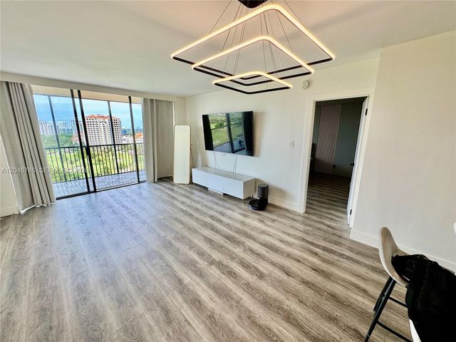 20379 W Country Club Dr 1537, Aventura, FL 33180