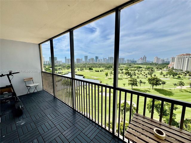 20379 W Country Club Dr 1537, Aventura, FL 33180