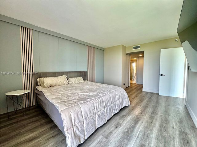 20379 W Country Club Dr 1537, Aventura, FL 33180