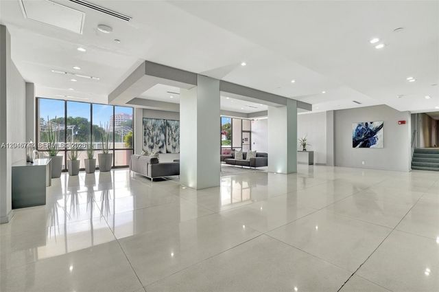 20379 W Country Club Dr 1537, Aventura, FL 33180