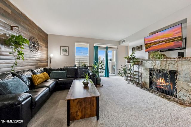 4888 Bougainvillea Circle, Sparks, NV 89436