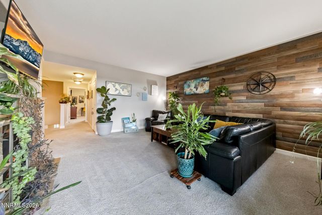 4888 Bougainvillea Circle, Sparks, NV 89436