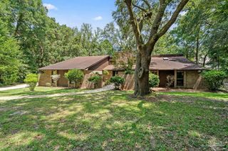 1314 Hound Chase Cir, Pensacola, FL 32514