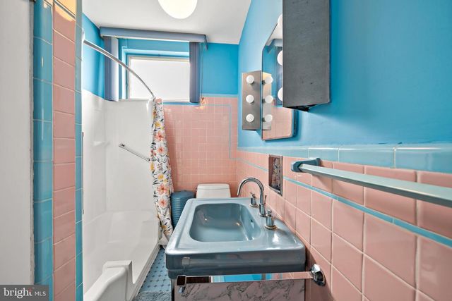 2310 S 15TH ST, Philadelphia, PA 19145