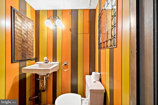 2310 S 15TH ST, Philadelphia, PA 19145