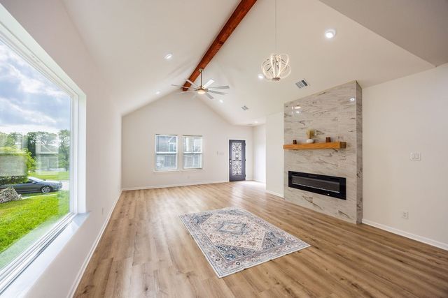 311 Heather Run, Woodway, TX 76712