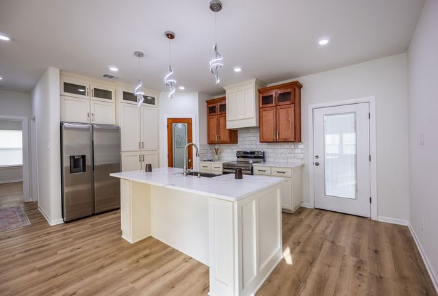 311 Heather Run, Woodway, TX 76712
