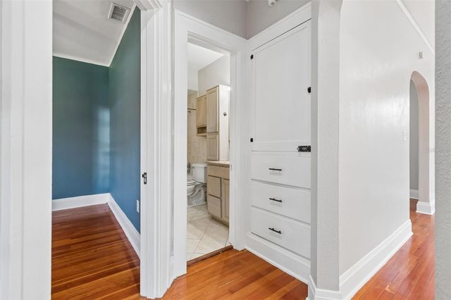 310 E PARIS STREET, Tampa, FL 33604