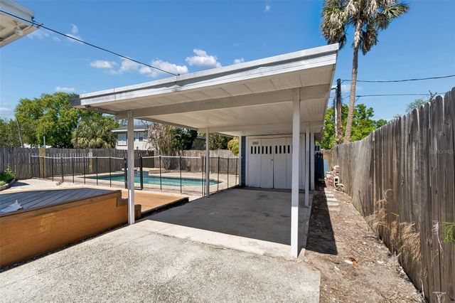 310 E PARIS STREET, Tampa, FL 33604