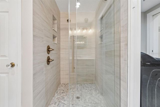 310 E PARIS STREET, Tampa, FL 33604