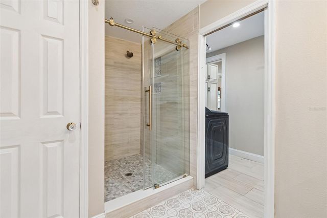 310 E PARIS STREET, Tampa, FL 33604