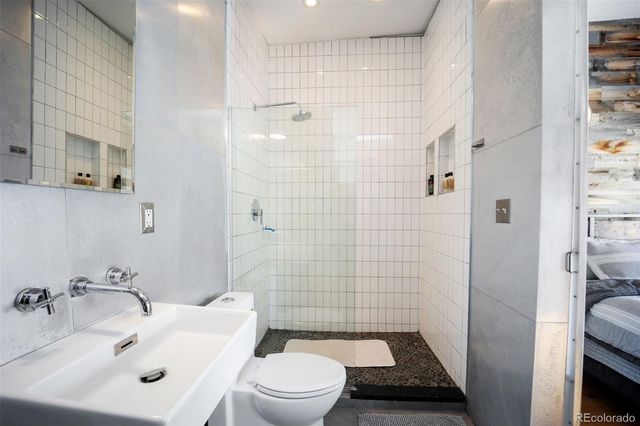 2193 Arapahoe Street 2, Denver, CO 80205