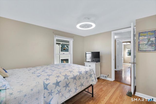 15 Elm Street, Milford, CT 06460
