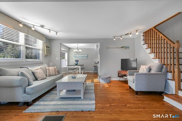 15 Elm Street, Milford, CT 06460