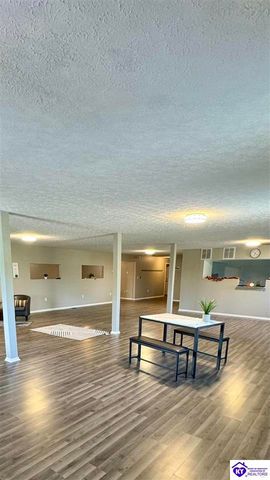 9888 Hodgenville Road, Campbellsville, KY 42718