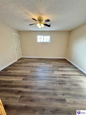 9888 Hodgenville Road, Campbellsville, KY 42718