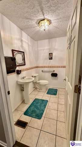 9888 Hodgenville Road, Campbellsville, KY 42718