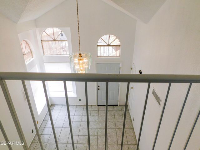 726 MEDINA, El Paso, TX 79905
