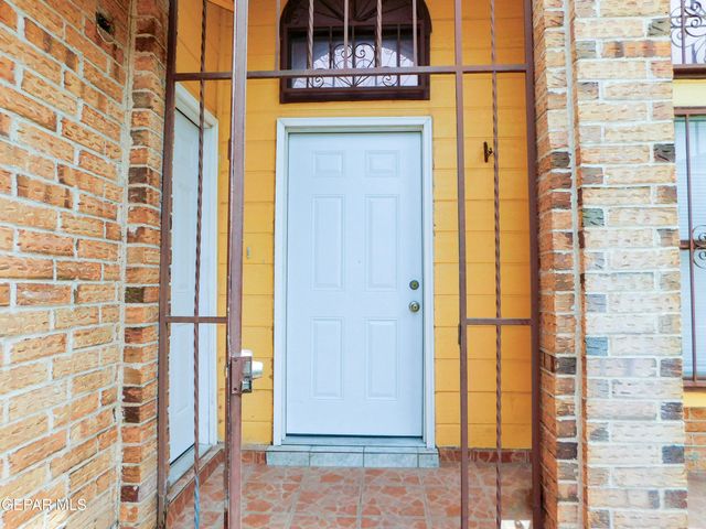 726 MEDINA, El Paso, TX 79905