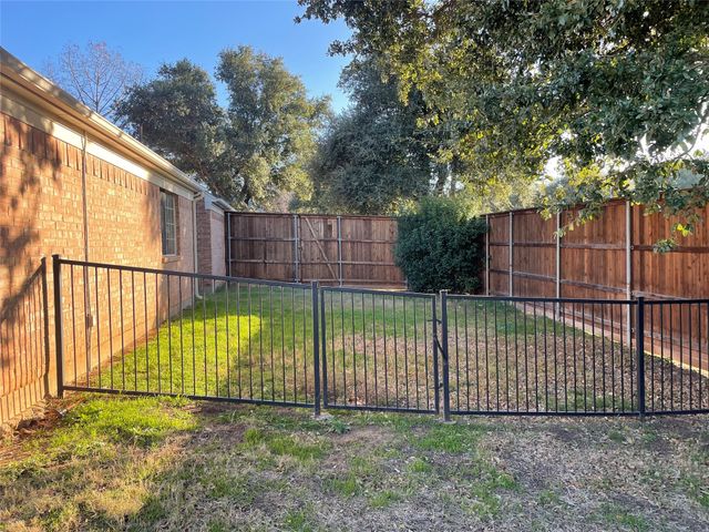 7901 Old Hickory Drive, North Richland Hills, TX 76182