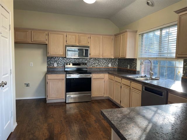 7901 Old Hickory Drive, North Richland Hills, TX 76182