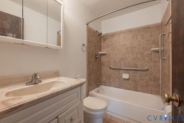 3804 Seasigh Ct, Chesterfield, VA 23831