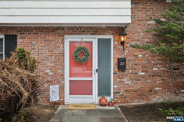 223 Florence Road, Harrington Park, NJ 07640