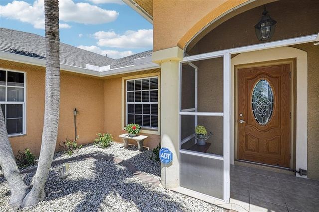 1603 NE 33rd LN, Cape Coral, FL 33909