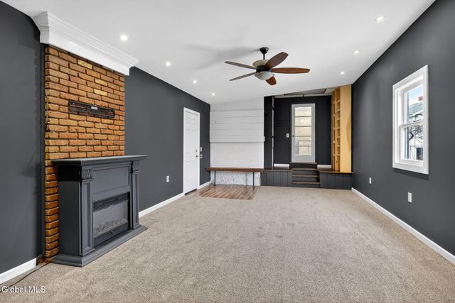 35 123rd Street, Troy, NY 12182