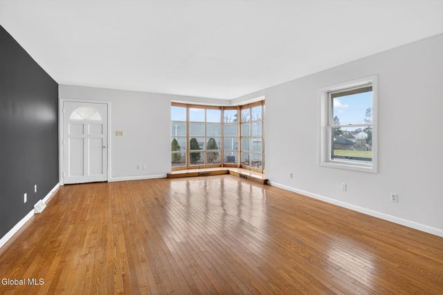 35 123rd Street, Troy, NY 12182